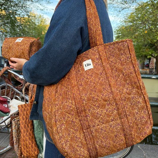 Upcycled tote - no. 3 - inclusief toilettas